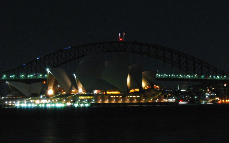 L'Opera House di Sidney durante la scorsa Earth Hour